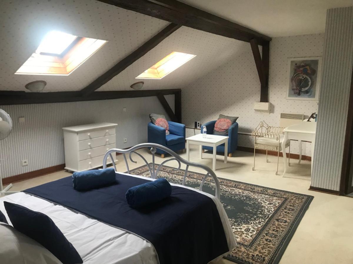 Le Logis Des Quatre Puits Bed and Breakfast Neuvicq-Montguyon Eksteriør billede